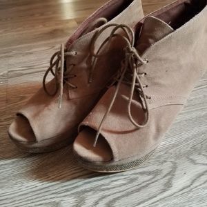 4" open toe brown platform